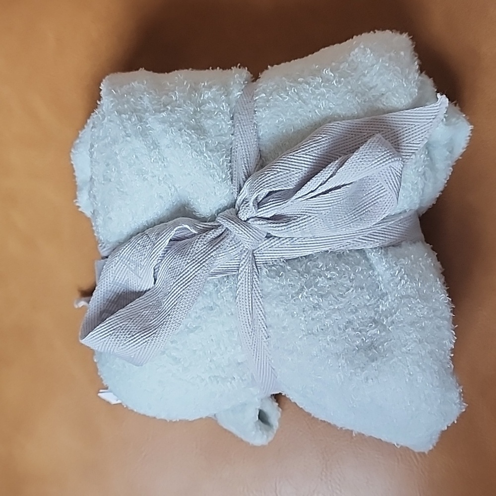 Barefoot Dreams CozyChic® Lite Classic pj's. Size M light blue